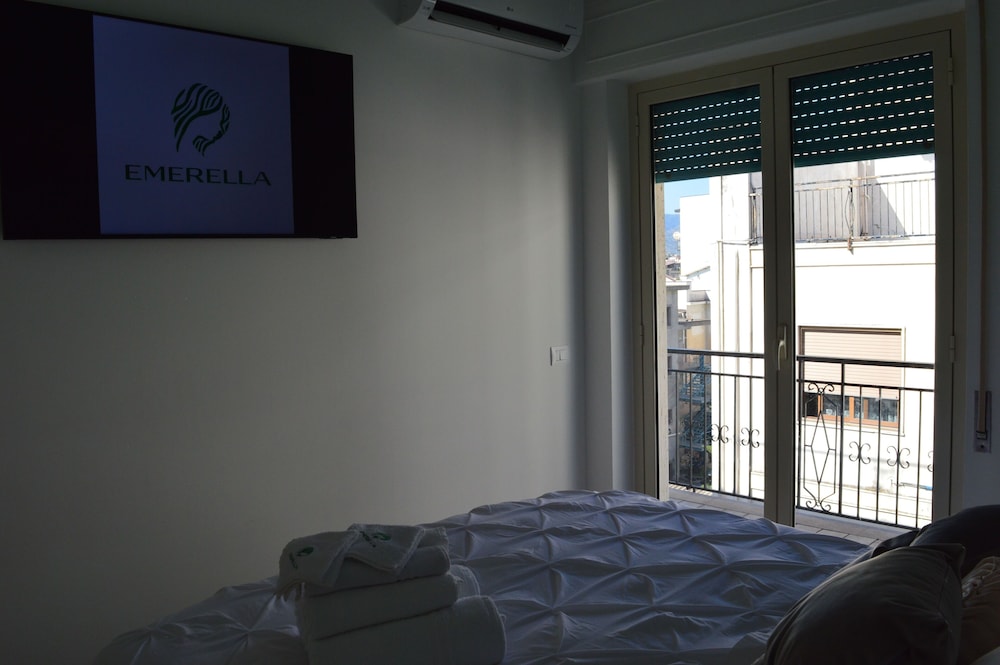 Emerella Guest House Siderno Beach