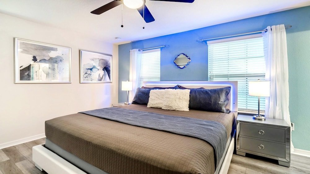 Modern 9BR Family Villa Close 2 Disney w Pool SPA view 3
