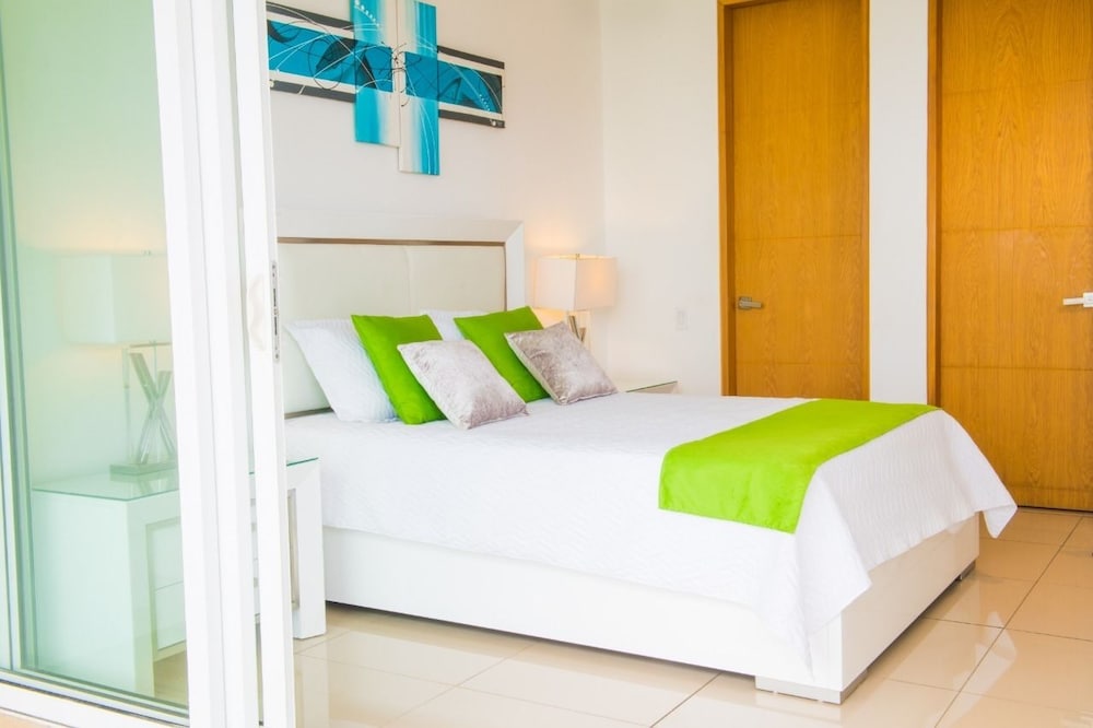 Malecon - Condominio H2 view 4