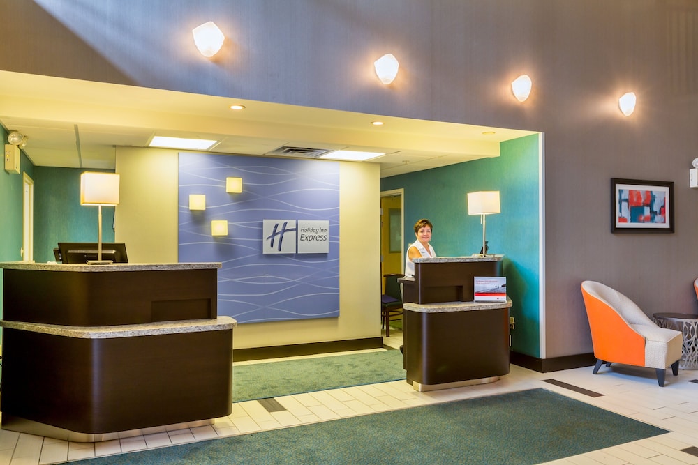 Holiday Inn Express Hotel Suites Mt. Holly, an IHG Hotel - Property Image 11