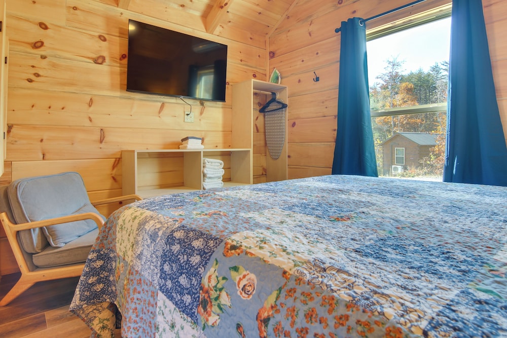 Sweet Thang: Romantic Blue Ridge Mtns Getaway