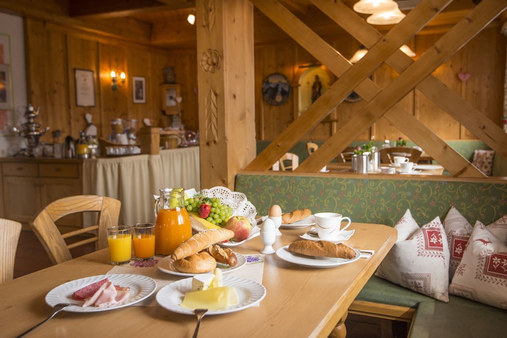 Hotel-Pension Lackenbauer