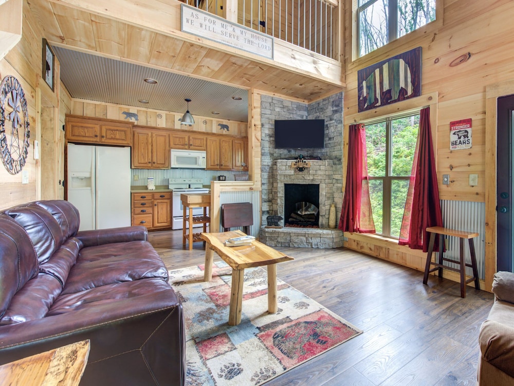 Bearly Hidden by Jackson Mountain Rentals