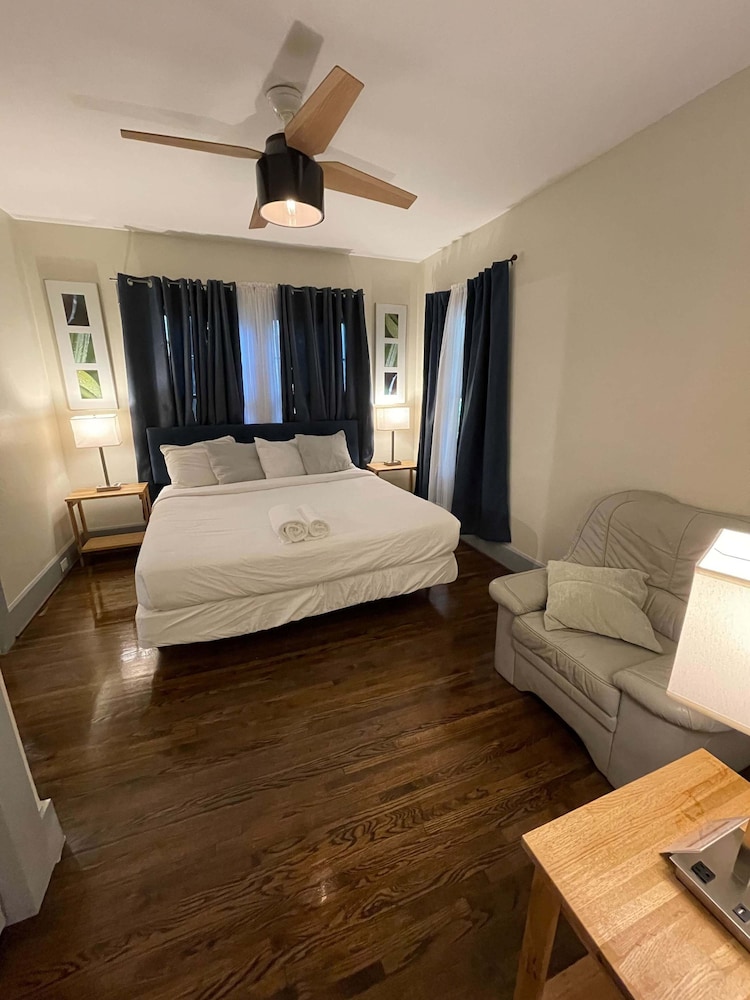4th Ave East Lake Stunner