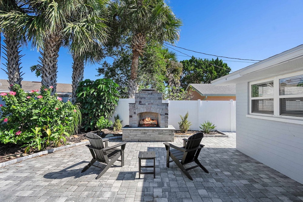 Private Beach Access Sauna Outdoor Fireplace