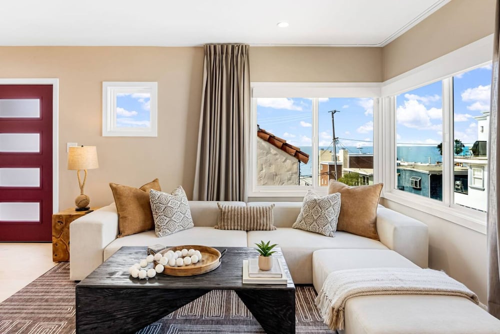 The Drift Manhattan Beach Luxury Design Steps to the Beach