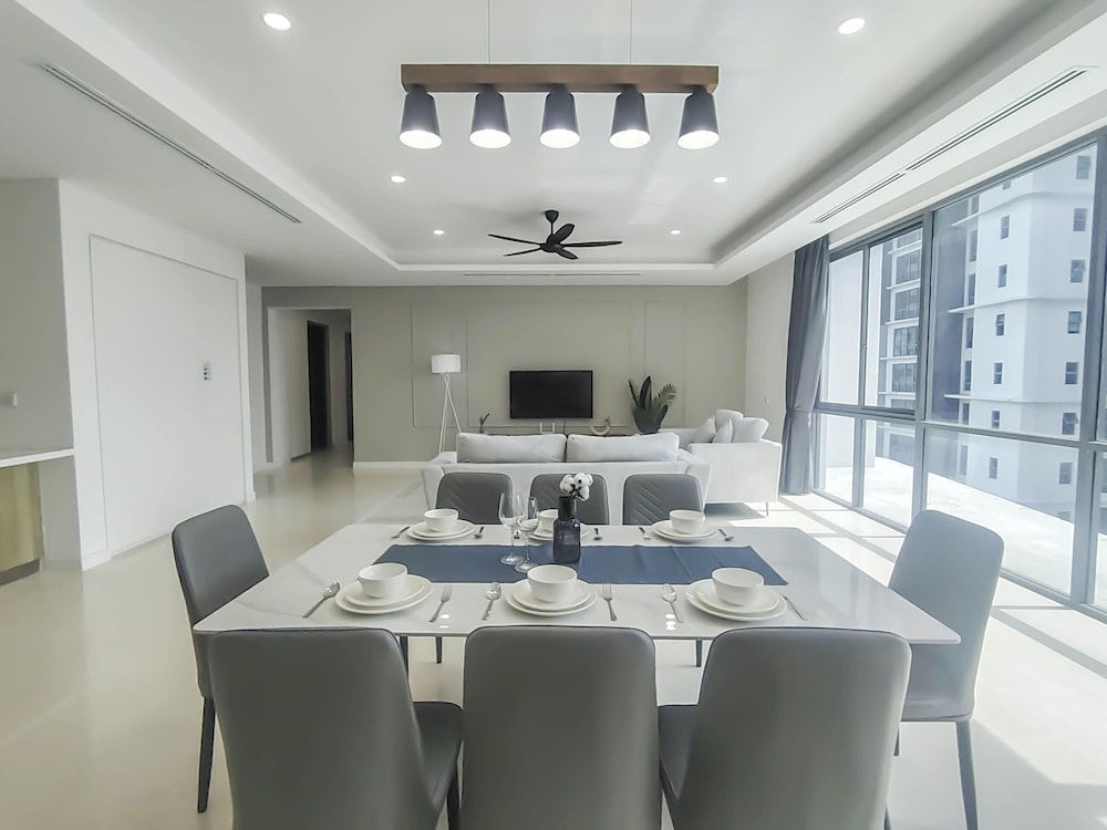 D'Rapport Residences By Manhattan Group