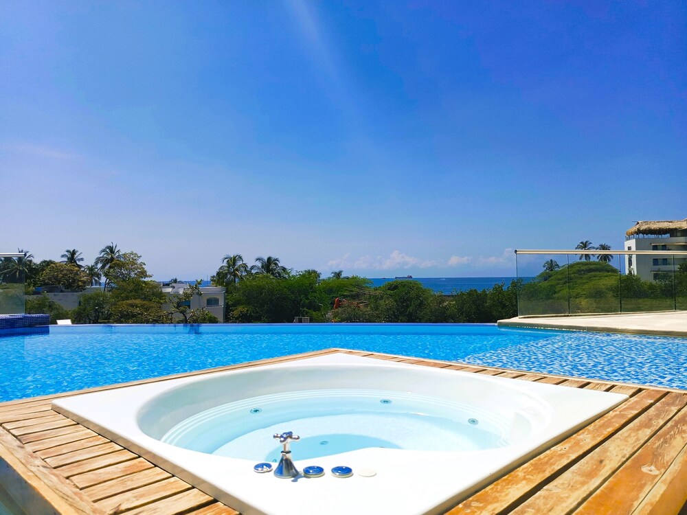 Apartasuites Sierra Beach - Vista al Mar