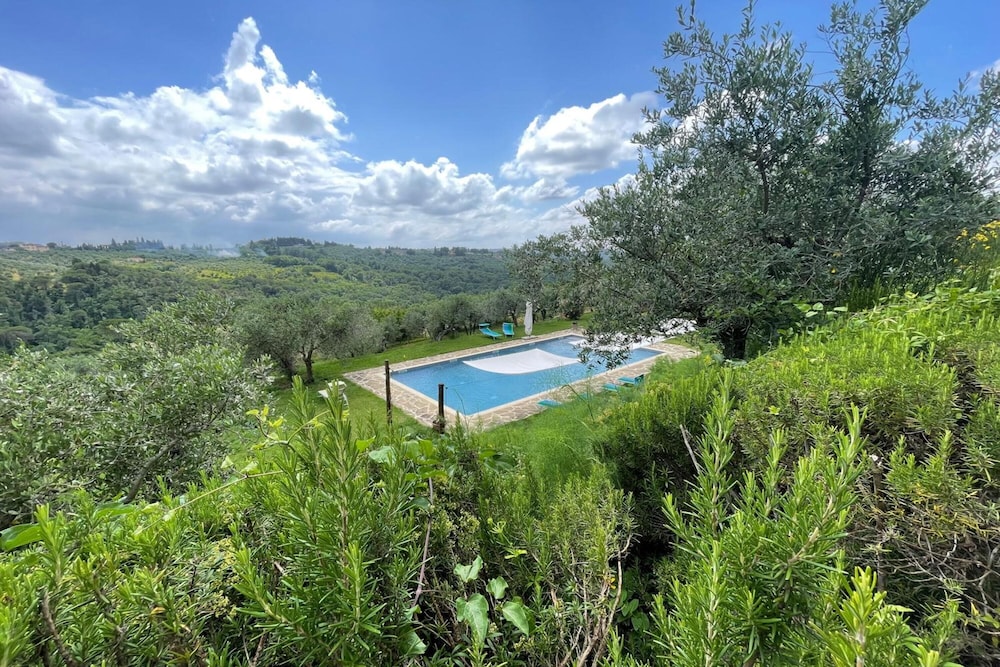 Relaxing Tuscan Country Near Florence