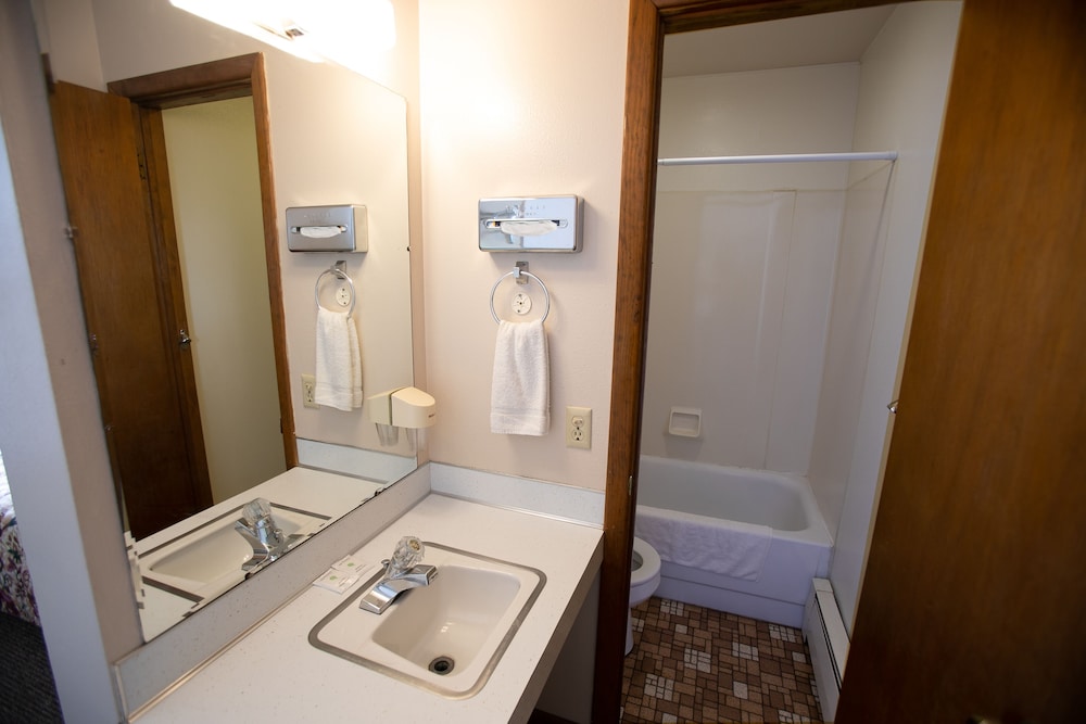 Economy Hotel Okmulgee view 4