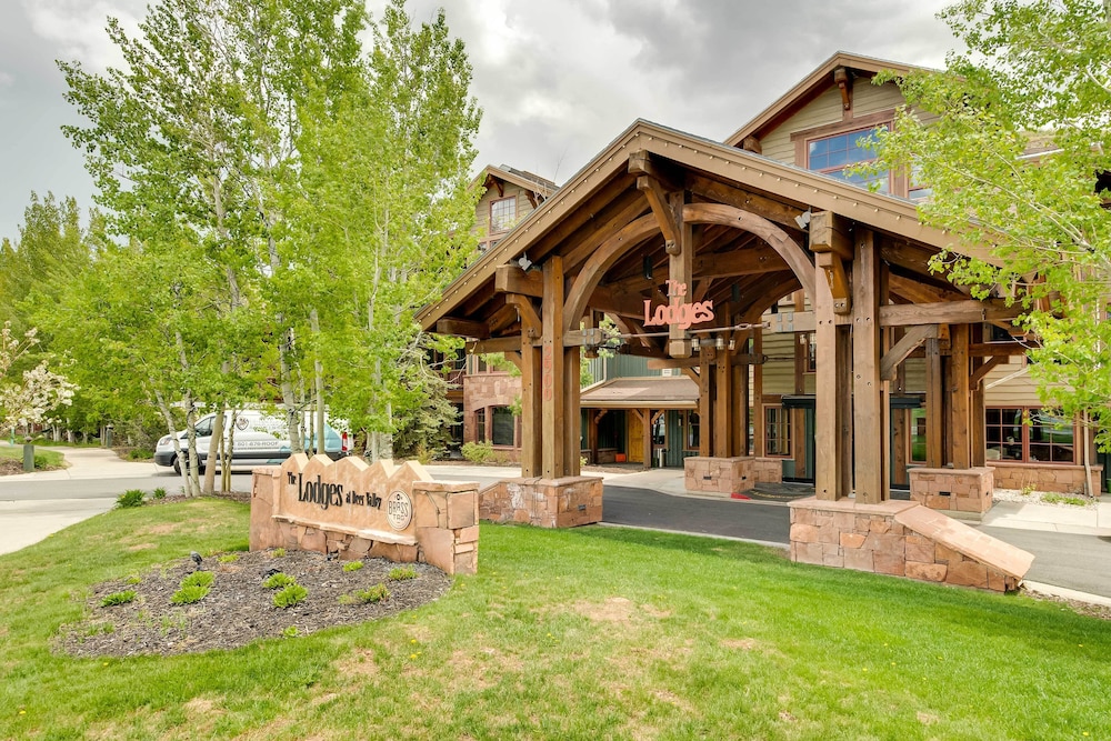 Park City Alpine Retreat w/ Community Pool! view 3