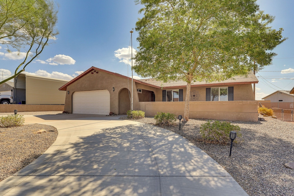 Swim, Grill & Chill: Lake Havasu City Getaway