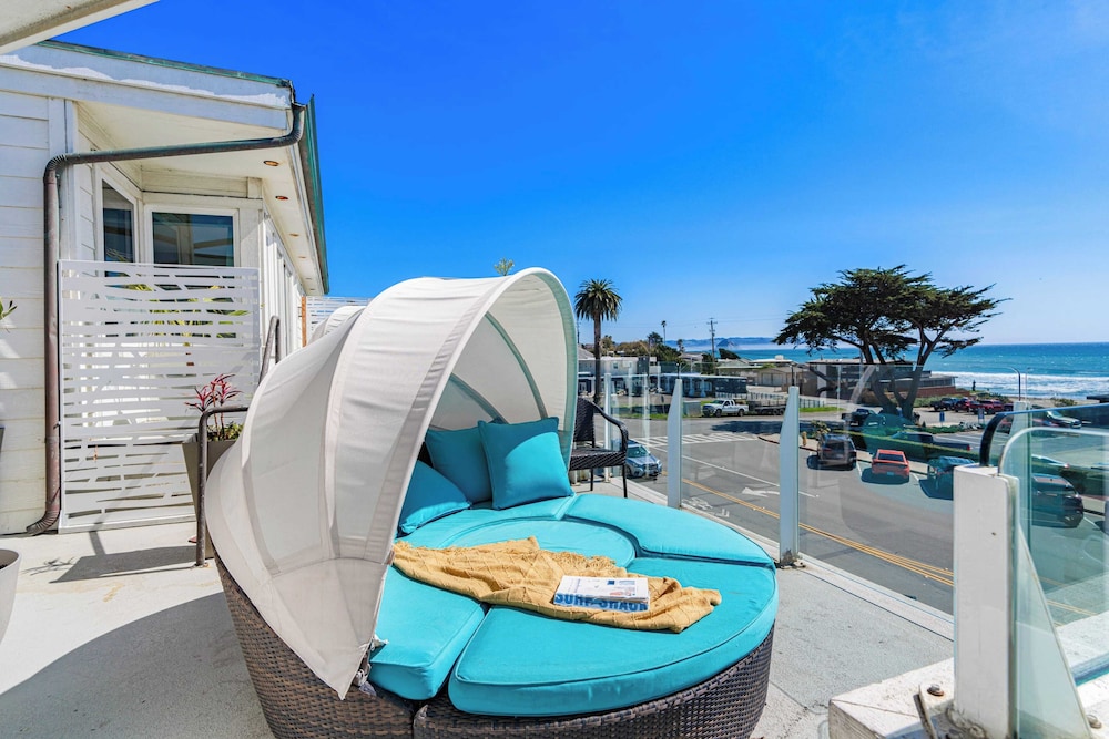 4 Cayucos Bungalows Steps to Beach, Sleeps 16, Pet Friendly
