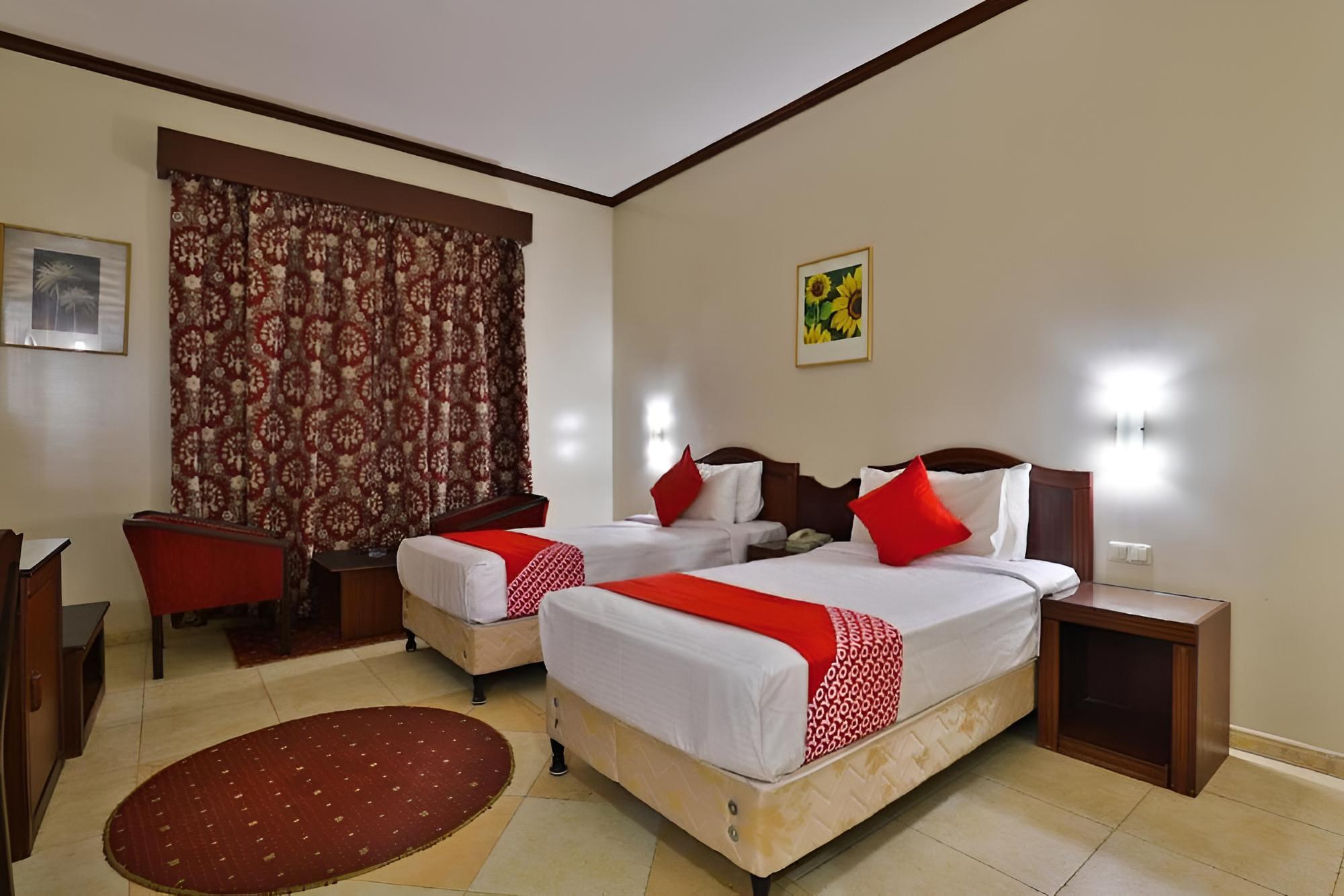 Al-Asemaa Hotel