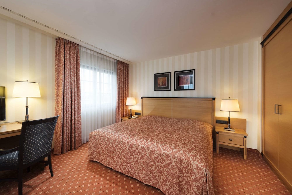 Dresden Vacations - Maritim Hotel  Internationales Congress Center Dresden - Property Image 38