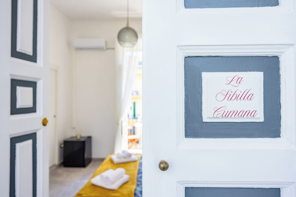 Holme Relais S. Lucia by Napoliapartments