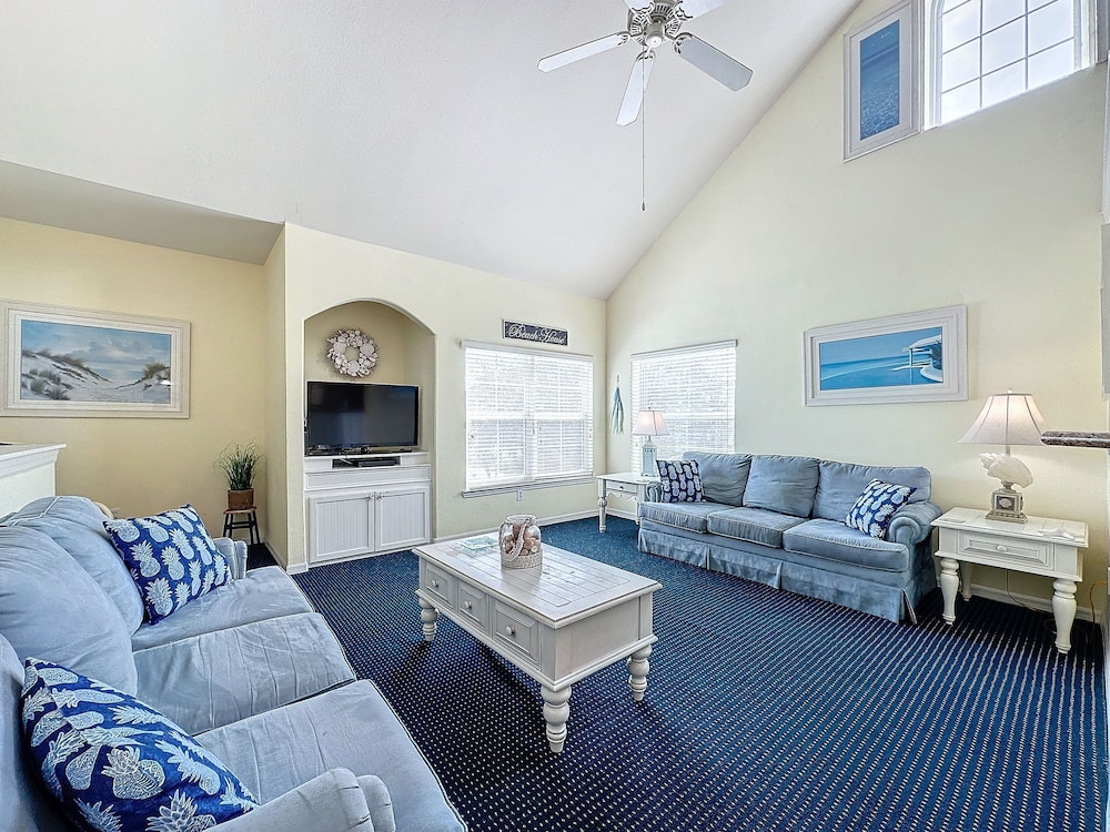 Two Bedroom Condo in Kissimmee Near Disney