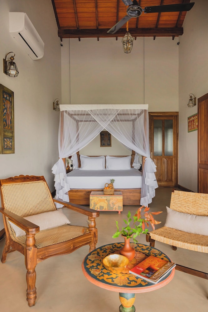 Villa Monkey House
