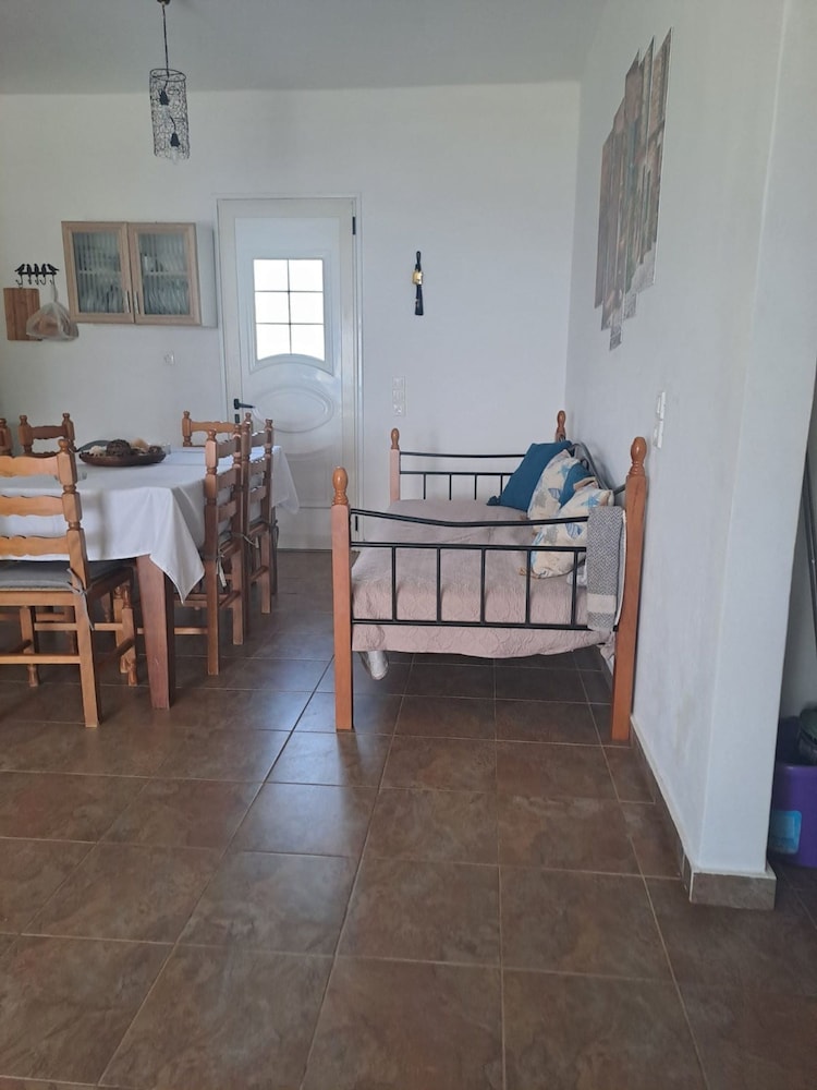 Simousi Beach House