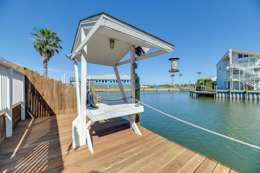 Waterfront Home w/ Deck & Pool in City-by-the-sea