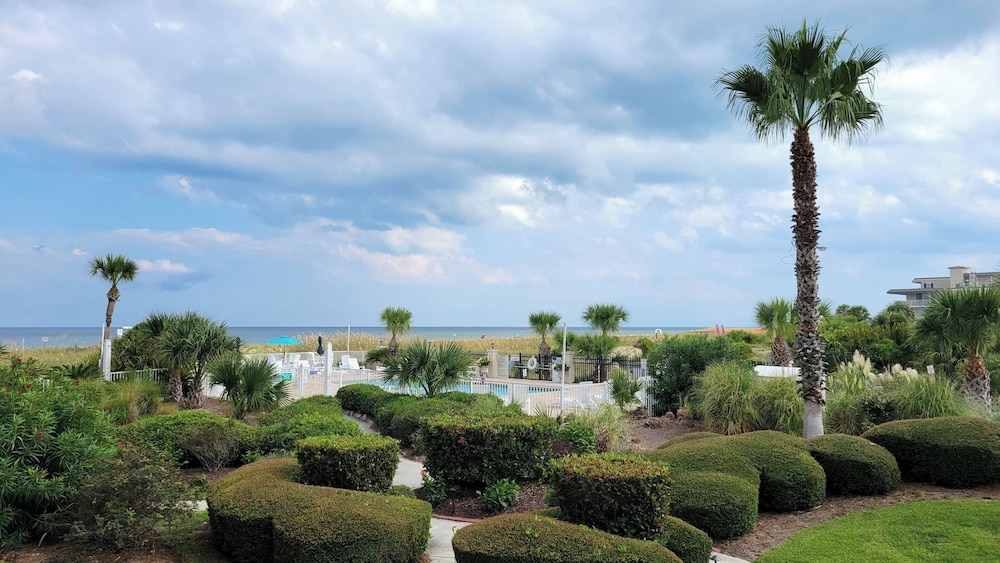 Desoto Beach Club 102