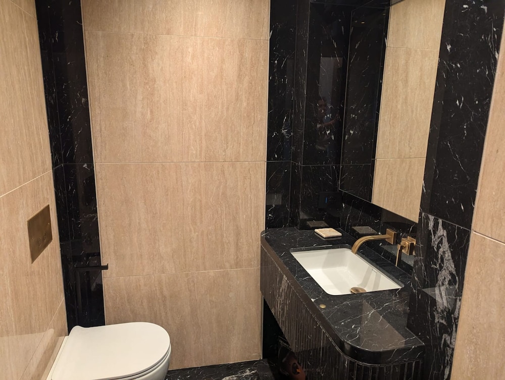 Treasurerome Eden Penthouse Suite 2BR
