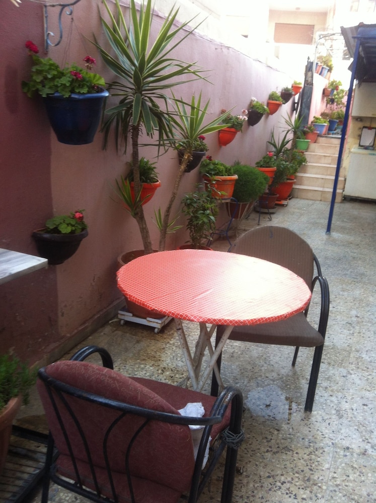 Mutaz Apartment