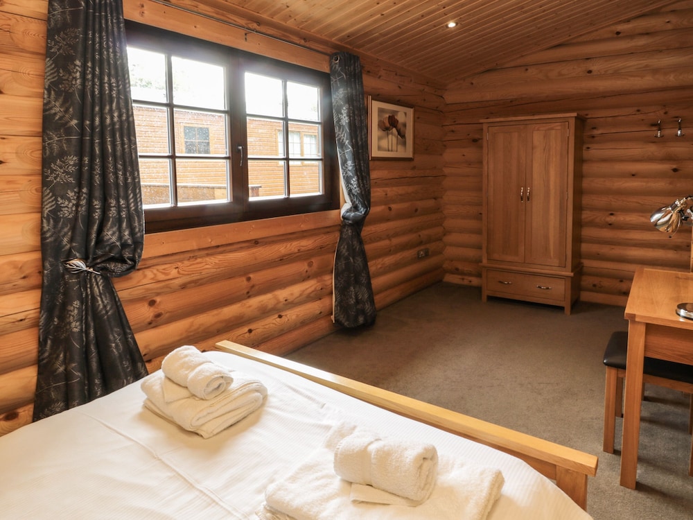 Welcome Hjem Log Cabin
