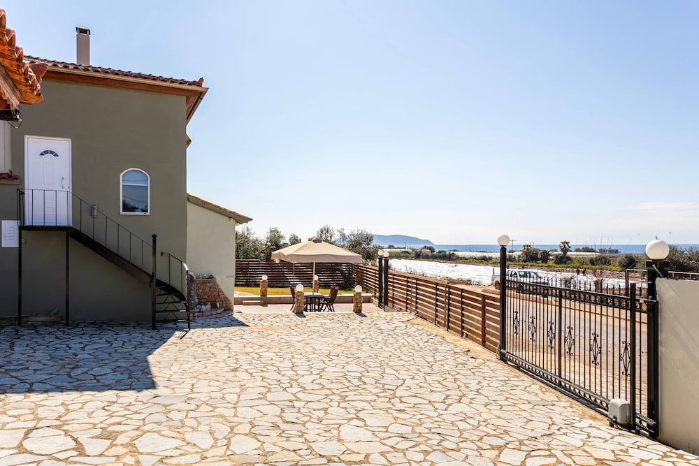 Filiatra Prive Escape - Seaview Nature Serenity