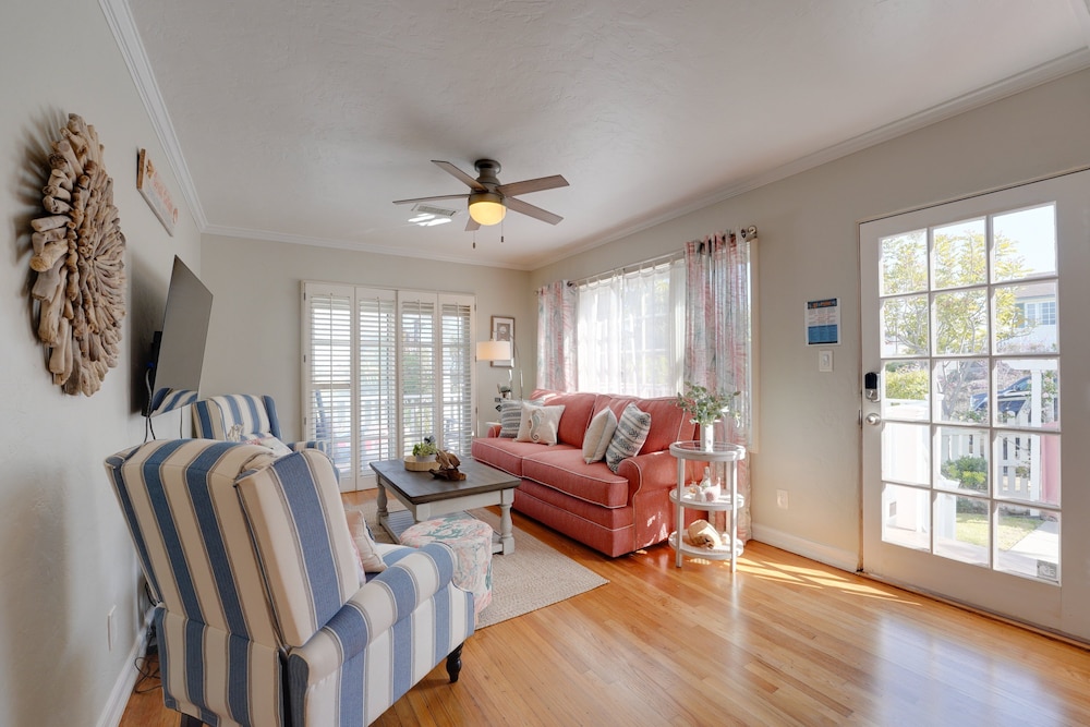 Coral Cottage