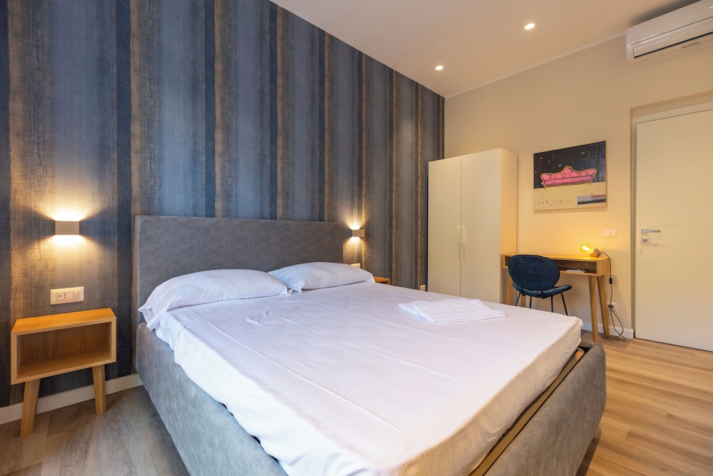 Design 18 Charming Rooms