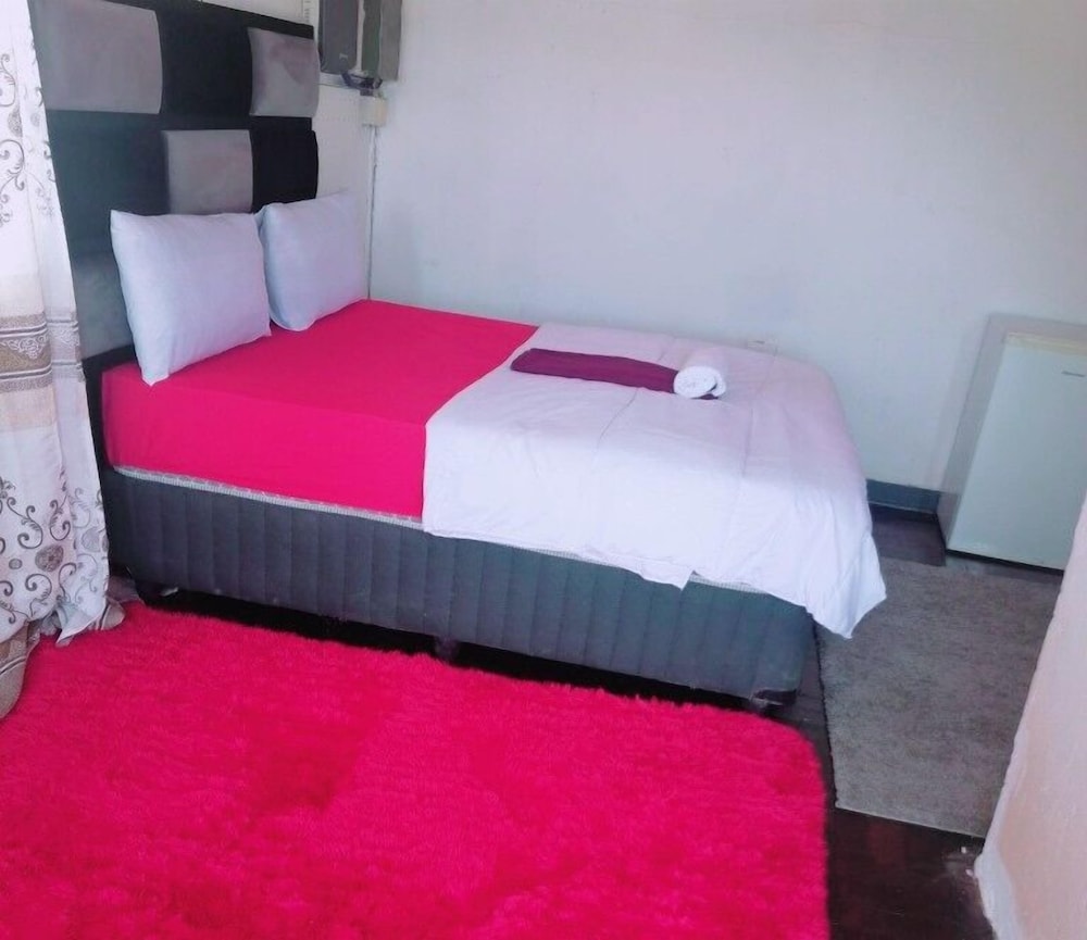 Johannesburg Vacations - MILLY GUEST HOUSE JHB - Property Image 4