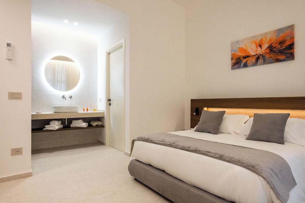 Nora's Suites