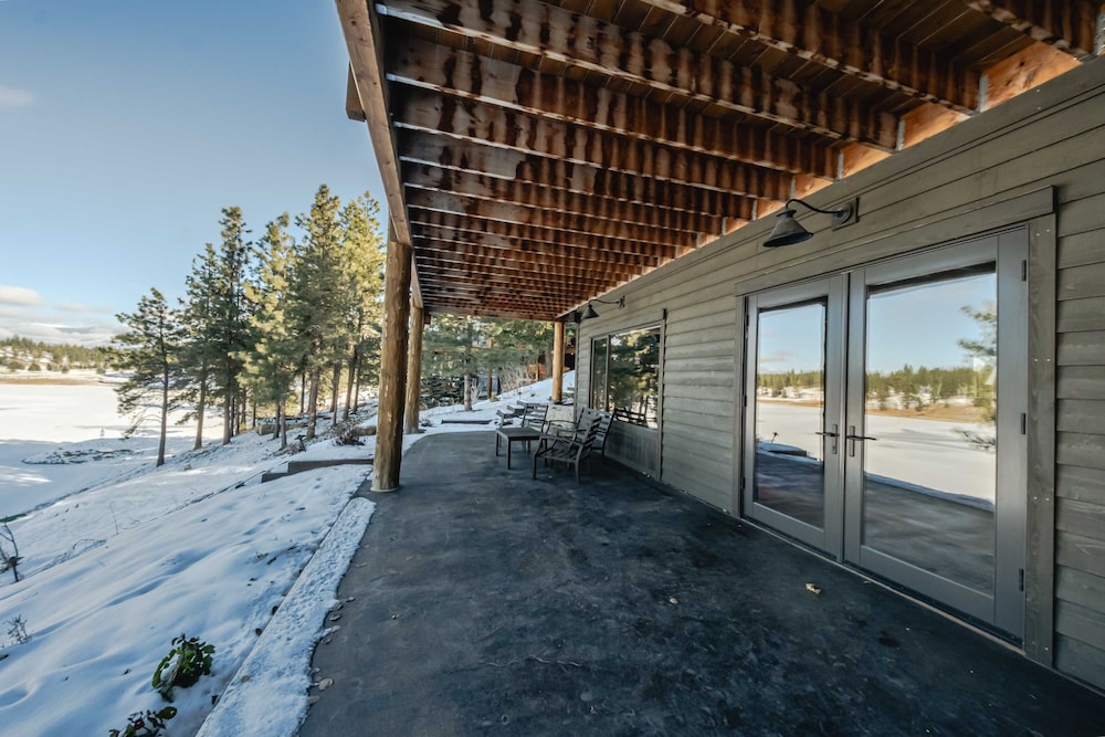 Wilderness Club Lakefront Lodge
