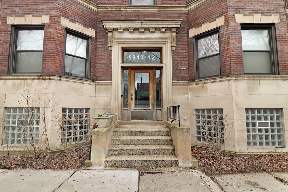 Complete 3BR - Blackstone 2