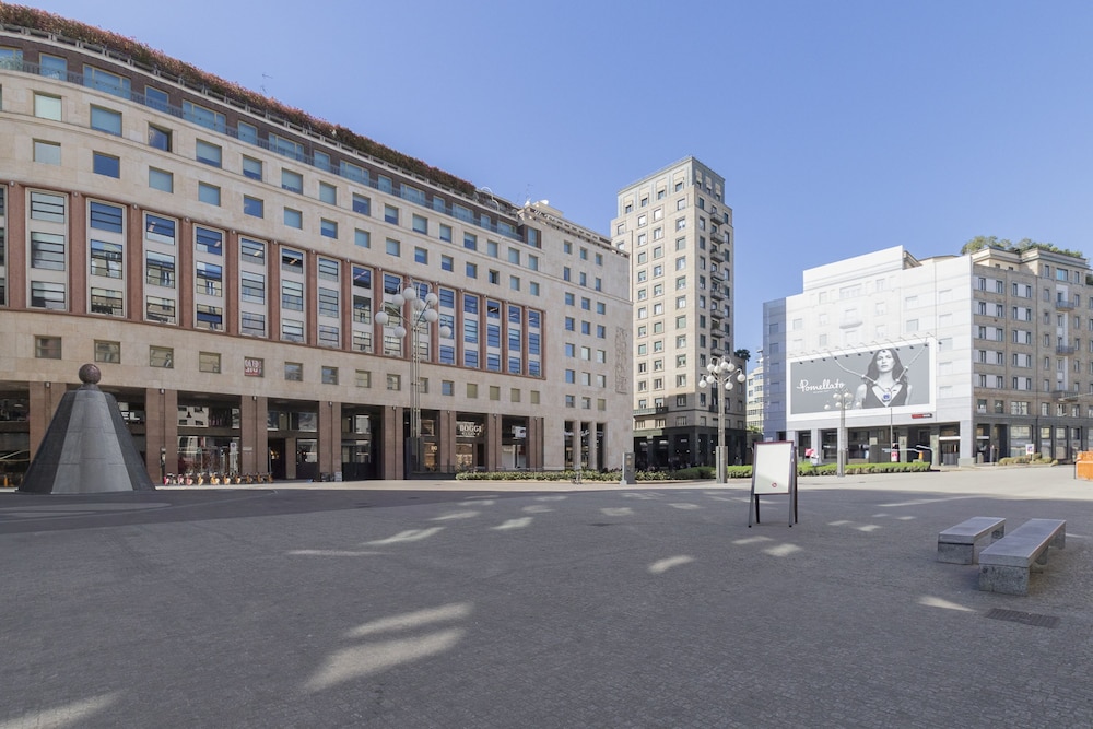 Central Tower S Babila - Elegant 2bdr With Rooftop Terrace
