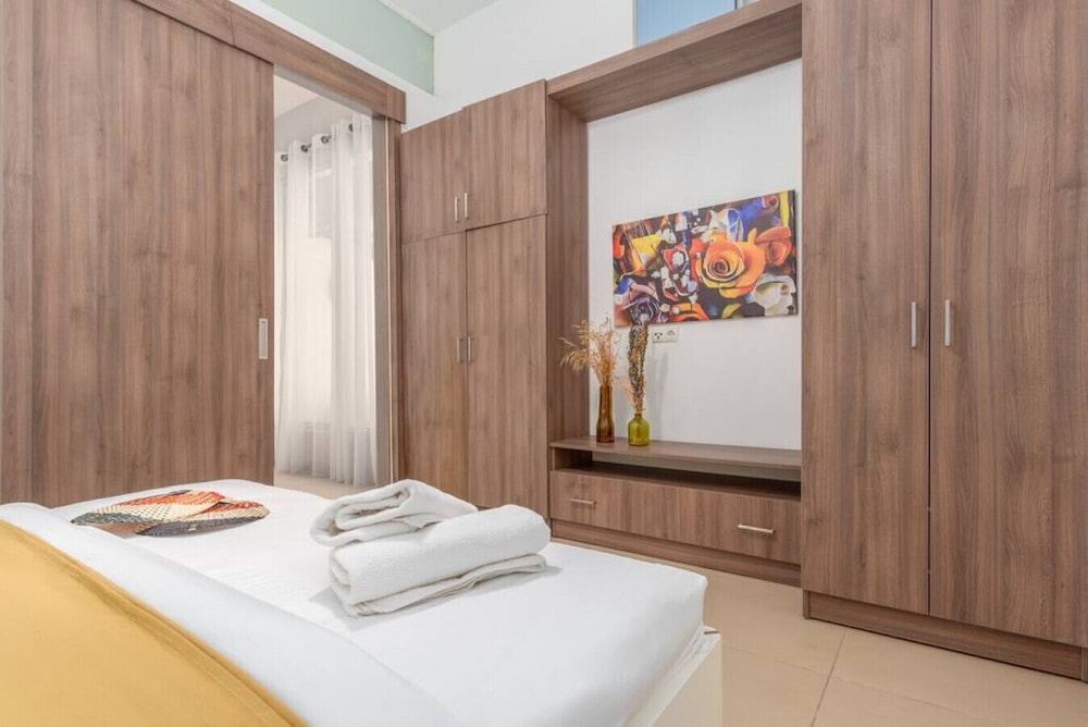 Sirene 1-BR Apt Pool & Gym in Gemmayze