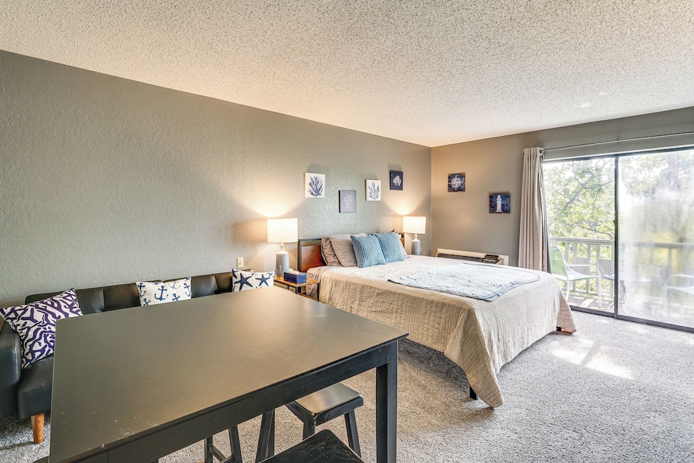 Margaritaville Lake Resort Home 1 Mi to Marina!