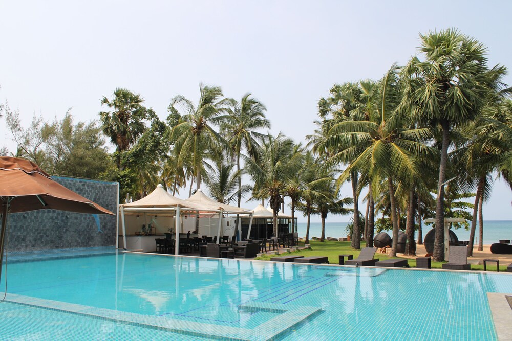 Margosa Bay