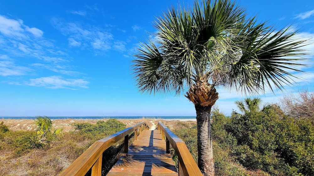 Lighthouse Point 3 by Tybee Vacation Rentals