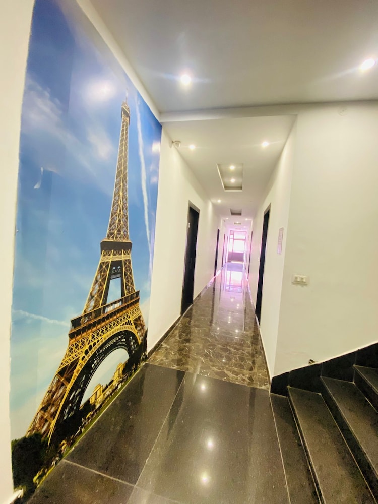 Hotel Star Karnal