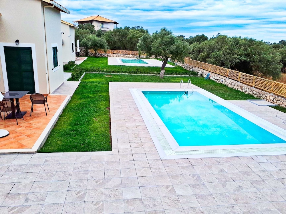 Lefkogea Villas photo 5