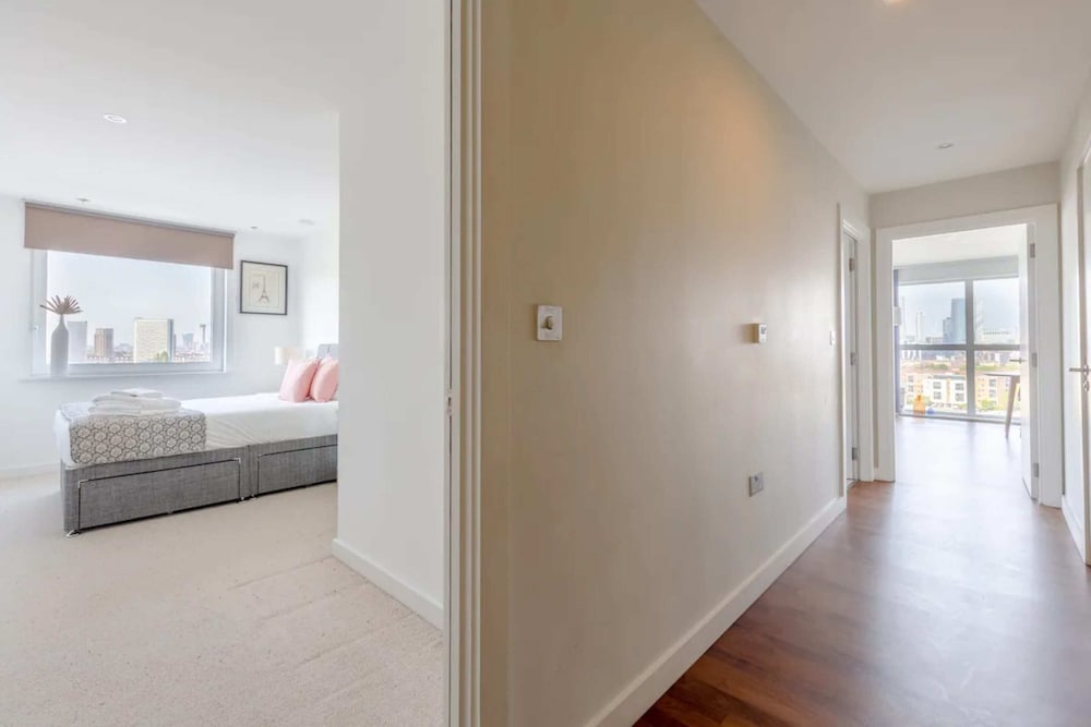 2BD Flat Overlooking the River Thames! - Greenwich