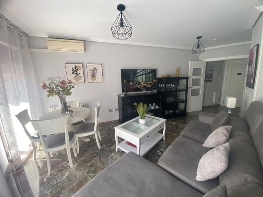 Bonito Apartamento en Centro Ciudad con Garaje