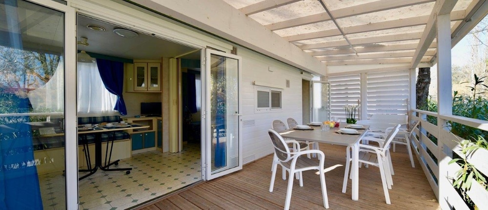 Isamar Holiday Village