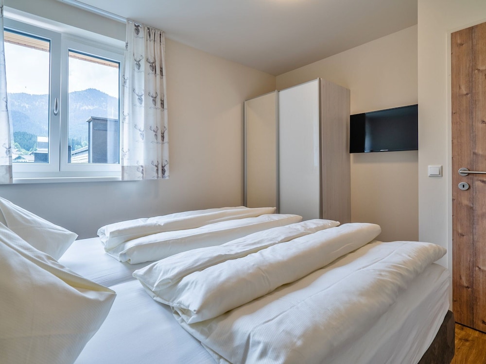 Charming Apartment in Gosau With Shared Sauna