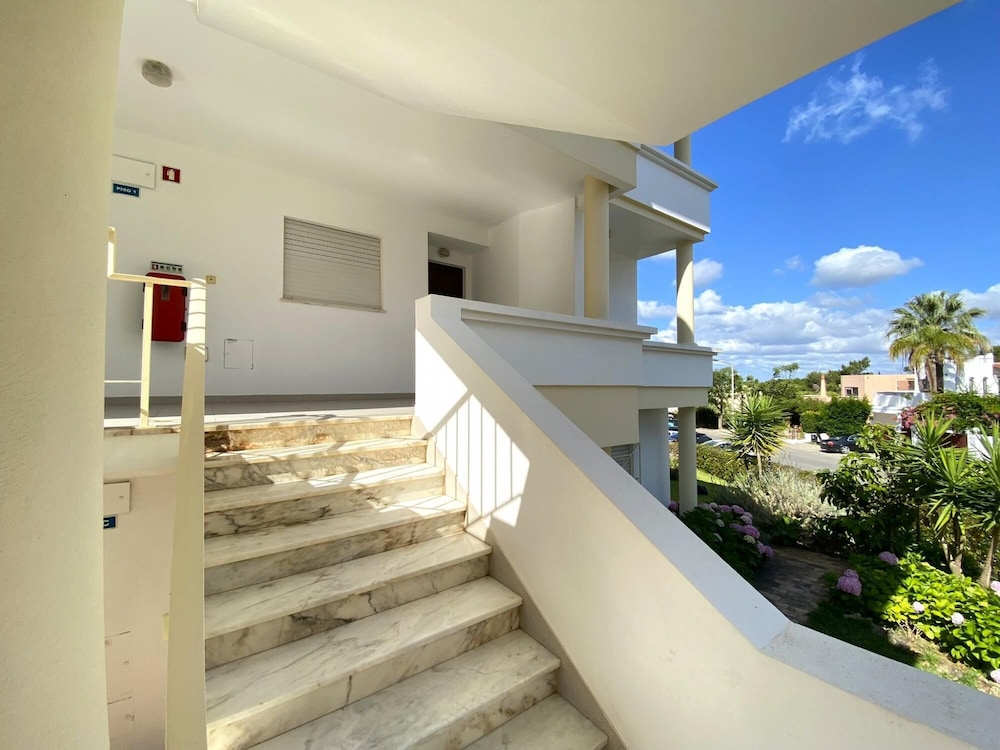Vilamoura Garden View 2 With Pool by Homing