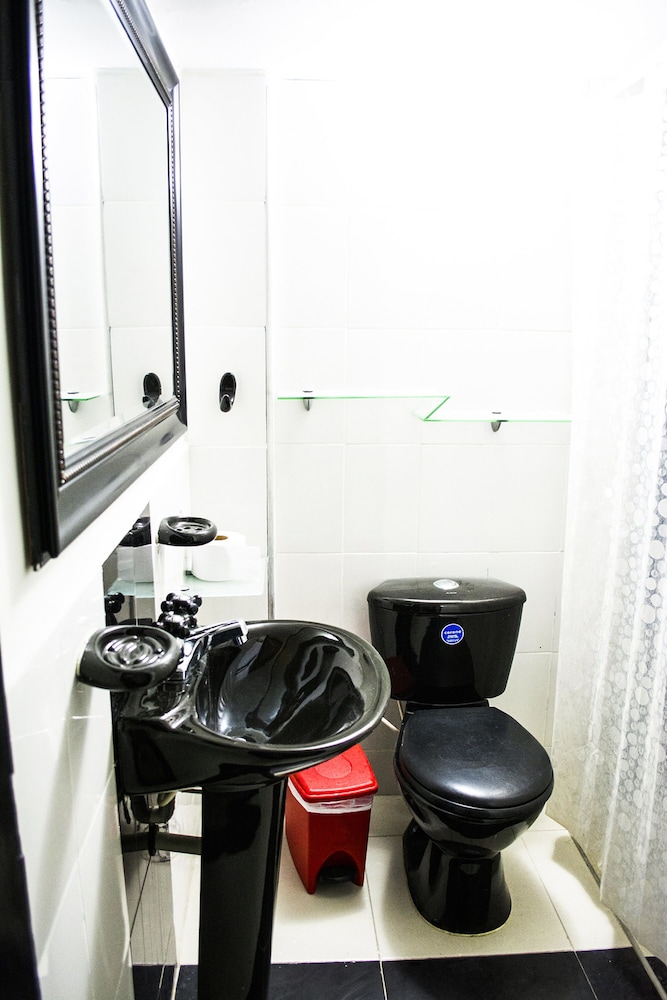 $ PROMO $ 3 Bedrooms with Bathrooms apartment & Jacuzzi in Lleras park @Poblado