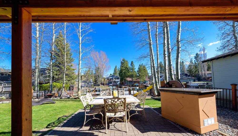 Lake Tahoe Vacations - Mv25: Waterfront Tahoe Keys Home -30 Days Minimum - Property Image 4