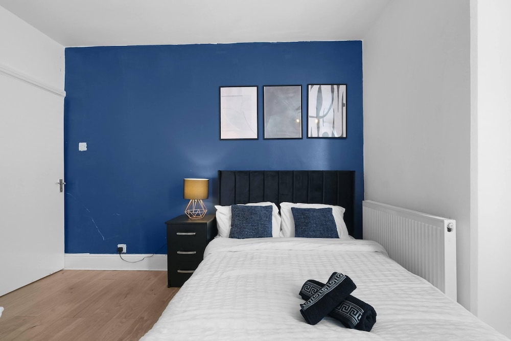 Radford 3 Bedroom and 1 Bathroom House